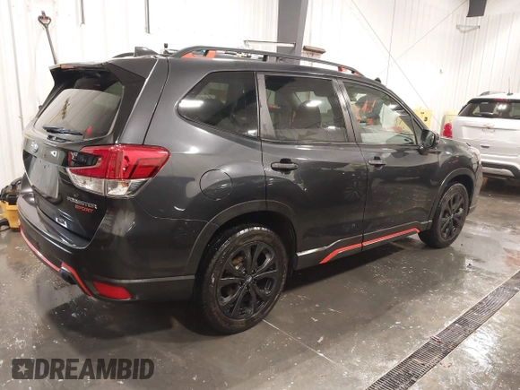 2019 Subaru Forester Sport with VIN JF2SKAPCXKH575981, listed as a IAAI auction lot 41897700 with 60,322 mi miles. Bid and sale history available at carsss.com. Image 4.