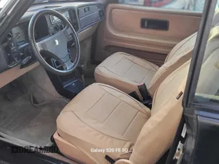 1988 Saab 900 z VIN YS3AT76L3J7040435, wystawiony jako Copart lot #73470424 z przebiegiem 44 319 mil mil oraz Czysty tytuł • Clean title. Historia ofert i sprzedaży dostępna na DreamBid. Obrazek 9.