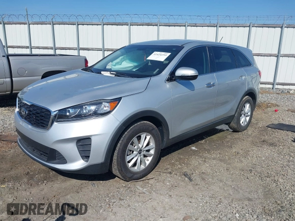 2020 Kia Sorento LX with VIN 5XYPG4A3XLG635252, listed as a IAAI auction lot 41424255 with 94,489 mi miles. Bid and sale history available at carsss.com. Image 17.