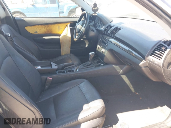 2013 BMW 1 Series 128i с VIN WBAUP9C55DVS94333, выставлен на аукционе IAAI как лот 41751073 с пробегом 141 467 миль миль и . История ставок и продаж доступна на DreamBid. Изображение 5.