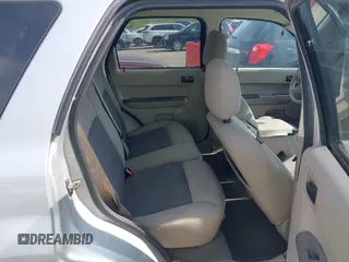 2008 Ford Escape XLT with VIN 1FMCU93188KD05798, listed as a IAAI auction lot 42497044 with 215,954 mi miles and . Bid and sale history available at DreamBid. Image 8.