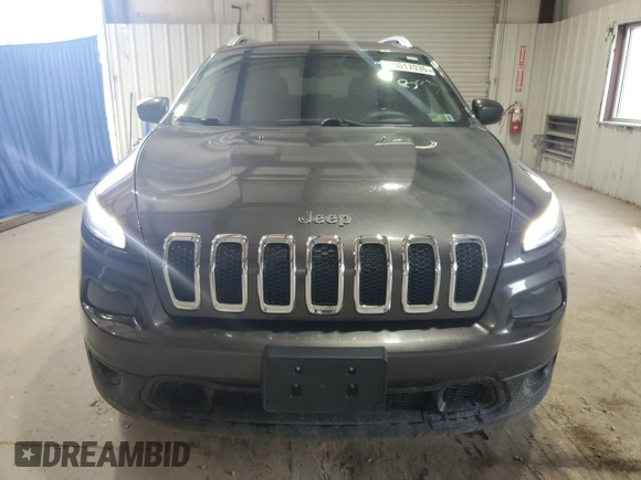 2017 Jeep Cherokee Latitude with VIN 1C4PJLCB5HW502666, listed as a Copart auction lot 60017035 with 76,192 mi miles and Clean title. Bid and sale history available at DreamBid. Image 5.