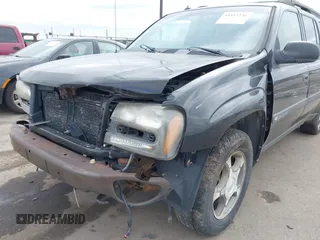 2004 Chevrolet TrailBlazer EXT LT with VIN 1GNET16S746115863, listed as a IAAI auction lot 41453236 with 198,099 mi miles. Bid and sale history available at carsss.com. Image 6.