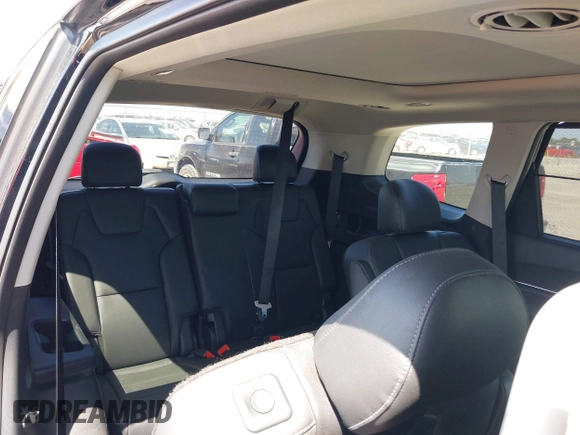 2020 Kia Telluride SX with VIN 5XYP54HC8LG075209, listed as a IAAI auction lot 42000202 with 107,590 mi miles and . Bid and sale history available at DreamBid. Image 8.