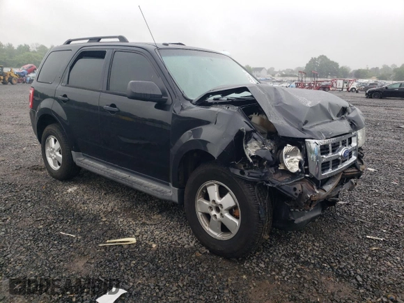 2012 Ford Escape XLT z VIN 1FMCU9DG4CKA23816, wystawiony jako Copart lot #61084425 z przebiegiem Nie podano mil oraz Szkoda całkowita • Salvage title. Historia ofert i sprzedaży dostępna na DreamBid. Obrazek 4.