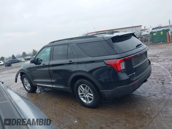 2025 Ford Explorer Active z VIN 1FMUK8DH4SGA45541, wystawiony jako IAAI lot #41492974 z przebiegiem 594 mil mil oraz . Historia ofert i sprzedaży dostępna na DreamBid. Obrazek 14.
