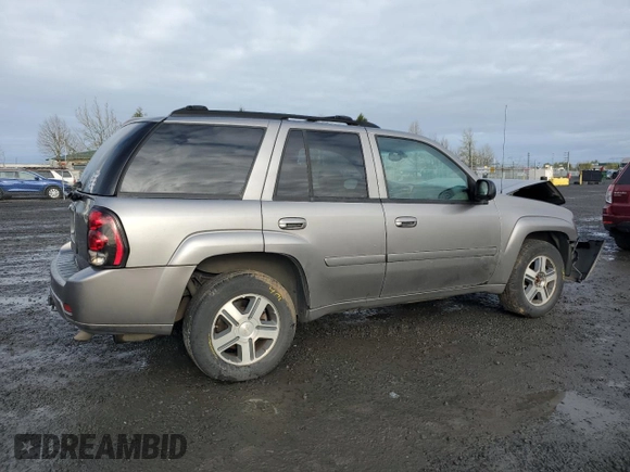 2006 Chevrolet TrailBlazer LS with VIN 1GNDT13S962174360, listed as a Copart auction lot 51374335 with 211,184 mi miles and Salvage Title. Bid and sale history available at DreamBid. Image 3.