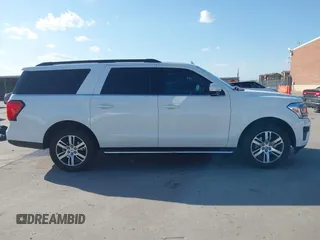 2023 Ford Expedition Max XLT z VIN 1FMJK1H82PEA62734, wystawiony jako IAAI lot #42075156 z przebiegiem 23 926 mil mil oraz . Historia ofert i sprzedaży dostępna na DreamBid. Obrazek 13.