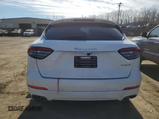 2022 Maserati Levante GT with VIN ZN661XUA3NX389376, listed as a Copart auction lot 41491404 with 21,494 mi miles. Bid and sale history available at carsss.com. Image 6.