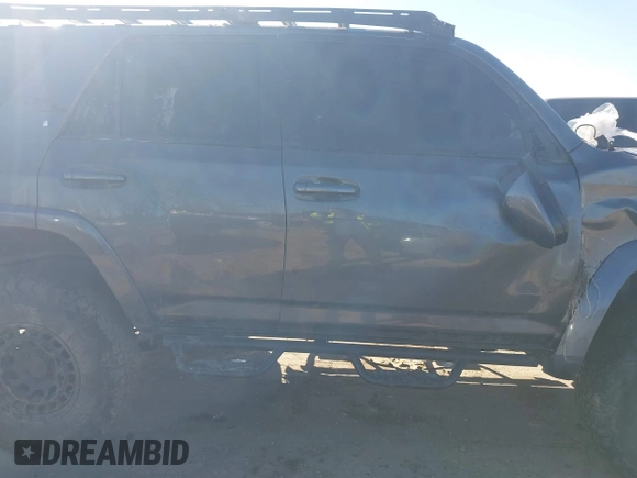 2019 Toyota 4Runner SR5 с VIN JTEBU5JR4K5672331, выставлен на аукционе IAAI как лот 41406698 с пробегом 81 623 миль миль и . История ставок и продаж доступна на DreamBid. Изображение 13.
