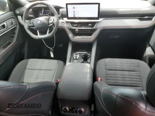 2025 Ford Explorer ST-Line with VIN 1FMUK7KH6SGA95371, listed as a Copart auction lot 57572985 with 8,833 mi miles and Salvage title. Bid and sale history available at DreamBid. Image 8.