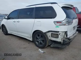 2016 Toyota Sienna SE с VIN 5TDXK3DC1GS714094, выставлен на аукционе IAAI как лот 41528860 с пробегом 140 639 миль миль и . История ставок и продаж доступна на DreamBid. Изображение 3.