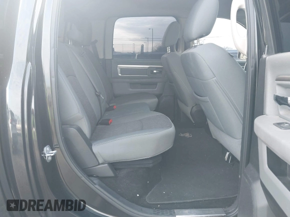 2015 Ram 1500 Outdoorsman z VIN 1C6RR7LT8FS653031, wystawiony jako IAAI lot #41581094 z przebiegiem 129 178 mil mil oraz . Historia ofert i sprzedaży dostępna na DreamBid. Obrazek 8.