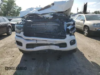 2024 Ram 2500 Laramie z VIN 3C6UR5FLXRG202740, wystawiony jako Copart lot #54479755 z przebiegiem 53 723 mil mil oraz Szkoda całkowita • Salvage title. Historia ofert i sprzedaży dostępna na DreamBid. Obrazek 5.