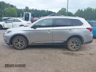 2018 Mitsubishi Outlander SE с VIN JA4AD3A35JZ007942, выставлен на аукционе IAAI как лот 42275943 с пробегом 167 550 миль миль и . История ставок и продаж доступна на DreamBid. Изображение 14.