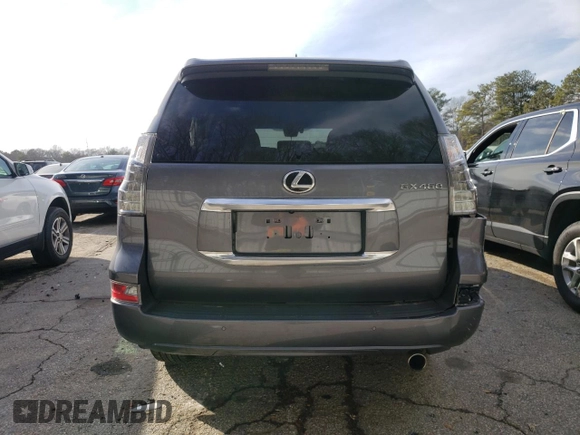 2023 Lexus GX 460 Luxury z VIN JTJGM7BX9P5371433, wystawiony jako Copart lot #43031895 z przebiegiem 11 823 mil mil oraz Szkoda całkowita • Salvage title. Historia ofert i sprzedaży dostępna na DreamBid. Obrazek 6.