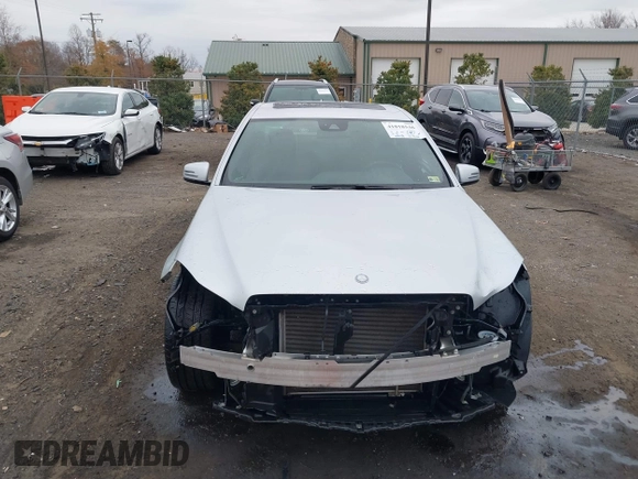 2014 Mercedes-Benz E 350 Luxury with VIN WDDHF8JB0EB075945, listed as a IAAI auction lot 41018546 with 66,678 mi miles and . Bid and sale history available at DreamBid. Image 13.