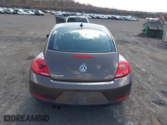 2013 Volkswagen Beetle 2.5L с VIN 3VWJP7AT1DM601306, выставлен на аукционе IAAI как лот 41846490 с пробегом 117 082 миль миль и . История ставок и продаж доступна на DreamBid. Изображение 16.