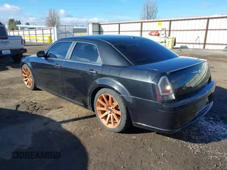 2006 Chrysler 300 C SRT8 with VIN 2C3LA73W06H370568, listed as a IAAI auction lot 41982346 with 133,209 mi miles. Bid and sale history available at carsss.com. Image 3.