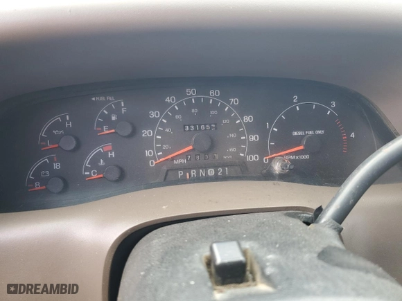 2001 Ford Super Duty F-250 XL with VIN 1FTNW21F11EA17302, listed as a Copart auction lot 49493765 with 331,654 mi miles and Salvage Title. Bid and sale history available at carsss.com. Image 9.