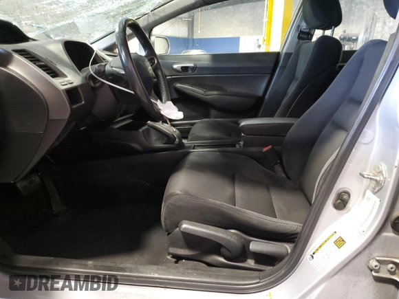 2011 Honda Civic LX-S z VIN 2HGFA1F68BH528264, wystawiony jako Copart lot #54105425 z przebiegiem 184 096 mil mil oraz Szkoda całkowita • Salvage title. Historia ofert i sprzedaży dostępna na DreamBid. Obrazek 7.