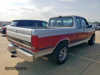 1993 Ford F-150 z VIN 1FTEX15N4PKA51088, wystawiony jako Copart lot #59482355 z przebiegiem 266 050 mil mil oraz Czysty tytuł • Clean title. Historia ofert i sprzedaży dostępna na DreamBid. Obrazek 3.