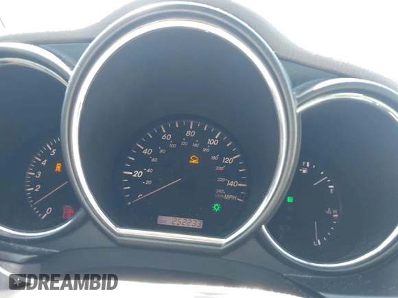 2006 Lexus RX 330 with VIN JTJGA31U460059489, listed as a IAAI auction lot 42474151 with 252,233 mi miles and . Bid and sale history available at DreamBid. Image 7.