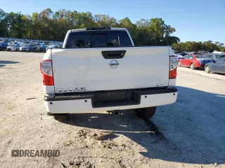 2018 Nissan Titan SV with VIN 1N6AA1E6XJN537139, listed as a Copart auction lot 49924305 with 61,835 mi miles and Salvage Title. Bid and sale history available at carsss.com. Image 6.