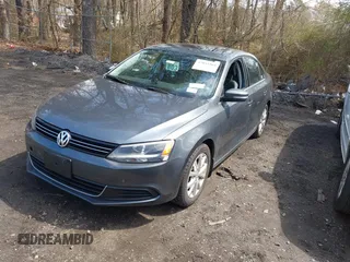 2013 Volkswagen Jetta Sedan SE with VIN 3VWDP7AJ5DM297182, listed as a IAAI auction lot 42031964 with 85,705 mi miles. Bid and sale history available at carsss.com. Image 2.