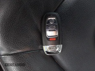 2013 Audi A4 Premium с VIN WAUBFAFL9DN030506, выставлен на аукционе IAAI как лот 41920924 с пробегом 168 770 миль миль и . История ставок и продаж доступна на DreamBid. Изображение 11.