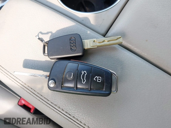 2013 Audi Q7 S line Prestige с VIN WA1DGAFE8DD012301, выставлен на аукционе IAAI как лот 41768600 с пробегом 312 744 миль миль и . История ставок и продаж доступна на DreamBid. Изображение 11.