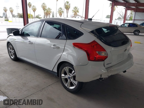 2014 Ford Focus SE with VIN 1FADP3K21EL301336, listed as a IAAI auction lot 41939452 with 118,203 mi miles. Bid and sale history available at carsss.com. Image 3.