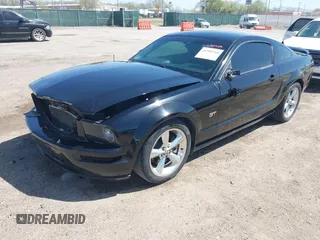 2006 Ford Mustang GT Deluxe with VIN 1ZVHT82H965254102, listed as a IAAI auction lot 41984368 with 185,498 mi miles. Bid and sale history available at carsss.com. Image 2.