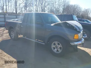 2005 Ford Ranger XLT z VIN 1FTZR45E15PA03867, wystawiony jako IAAI lot #41665708 z przebiegiem 236 251 mil mil oraz . Historia ofert i sprzedaży dostępna na DreamBid. Obrazek 1.