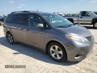 2017 Toyota Sienna LE Auto Access Seat with VIN 5TDKZ3DC1HS777624, listed as a Copart auction lot 50633175 with 139,852 mi miles and Salvage Title. Bid and sale history available at DreamBid. Image 4.