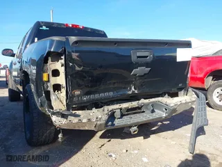 2012 Chevrolet Silverado 1500 LT with VIN 3GCPCSE06CG215957, listed as a IAAI auction lot 41644285 with 140,599 mi miles. Bid and sale history available at carsss.com. Image 18.