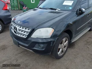 2009 Mercedes-Benz M-Class 3.5L with VIN 4JGBB86E09A470827, listed as a IAAI auction lot 42024915 with 212,537 mi miles. Bid and sale history available at carsss.com. Image 6.