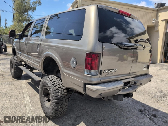 2004 Ford Excursion Limited with VIN 1FMSU43P44EA56041, listed as a IAAI auction lot 42523320 with 145,017 mi miles and . Bid and sale history available at DreamBid. Image 3.