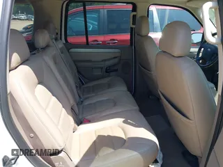 2004 Ford Explorer XLT z VIN 1FMZU73K24UA79196, wystawiony jako IAAI lot #42586311 z przebiegiem 212 196 mil mil oraz . Historia ofert i sprzedaży dostępna na DreamBid. Obrazek 8.