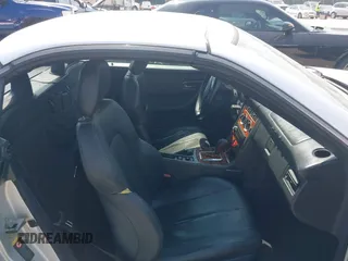 2003 Mercedes-Benz SLK 320 z VIN WDBKK65FX3F289228, wystawiony jako IAAI lot #42584634 z przebiegiem 173 232 mil mil oraz . Historia ofert i sprzedaży dostępna na DreamBid. Obrazek 5.