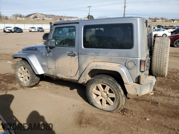 2015 Jeep Wrangler Sahara z VIN 1C4AJWBG5FL505084, wystawiony jako Copart lot #44361325 z przebiegiem 138 146 mil mil oraz Nie do naprawy • Non repairable. Historia ofert i sprzedaży dostępna na DreamBid. Obrazek 2.