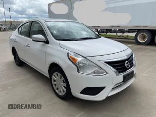 2019 Nissan Versa SV z VIN 3N1CN7AP4KL853965, wystawiony jako Copart lot #56391665 z przebiegiem 118 394 mil mil oraz Czysty tytuł • Clean title. Historia ofert i sprzedaży dostępna na DreamBid. Obrazek 1.