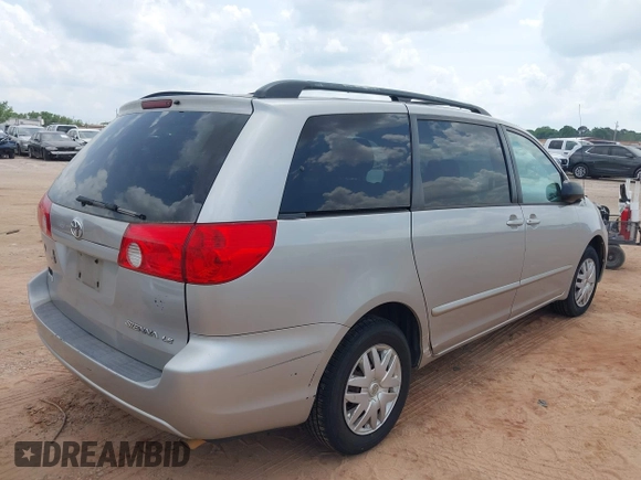 2006 Toyota Sienna CE with VIN 5TDZA23C46S415995, listed as a IAAI auction lot 42063692 with 267,209 mi miles. Bid and sale history available at carsss.com. Image 4.