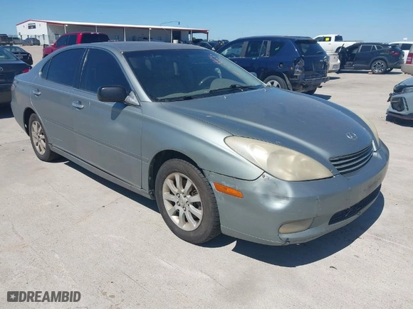 2004 Lexus ES 330 with VIN JTHBA30G245011156, listed as a IAAI auction lot 41775437 with NaN miles. Bid and sale history available at carsss.com. Image 1.