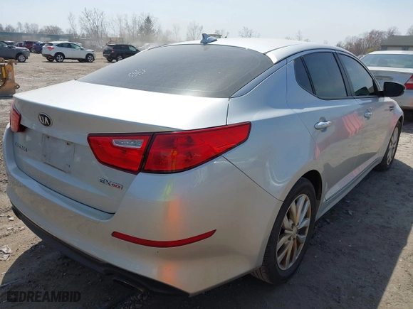 2015 Kia Optima EX with VIN 5XXGN4A7XFG423632, listed as a IAAI auction lot 42046548 with 190,941 mi miles. Bid and sale history available at carsss.com. Image 4.