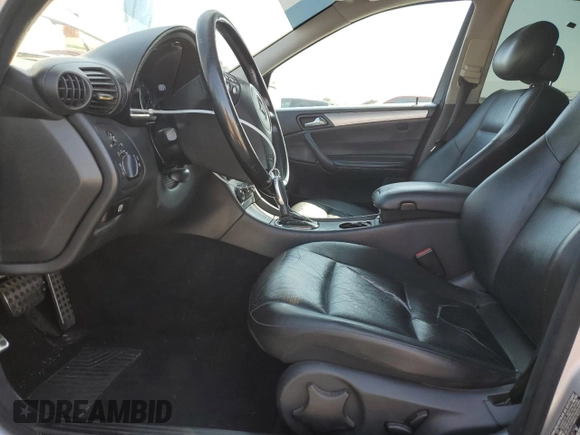 2005 Mercedes-Benz C 230 Kompressor с VIN WDBRF40J65F558797, выставлен на аукционе Copart как лот 63276695 с пробегом 190 198 миль миль и Списание • Salvage title. История ставок и продаж доступна на DreamBid. Изображение 7.