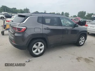 2019 Jeep Compass Latitude with VIN 3C4NJCBB8KT855148, listed as a Copart auction lot 60451975 with 60,033 mi miles and Salvage title. Bid and sale history available at DreamBid. Image 3.