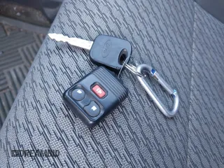 2004 Ford Escape XLT с VIN 1FMYU93144DA03445, выставлен на аукционе IAAI как лот 41983929 с пробегом 163 360 миль миль и . История ставок и продаж доступна на DreamBid. Изображение 11.