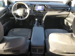 2025 Toyota Camry LE z VIN 4T1DAACK6SU023078, wystawiony jako Copart lot #47634775 z przebiegiem 8 572 mil mil oraz Szkoda całkowita • Salvage title. Historia ofert i sprzedaży dostępna na DreamBid. Obrazek 8.