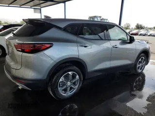 2025 Chevrolet Blazer LT с VIN 3GNKBHR47SS205325, выставлен на аукционе Copart как лот 63508135 с пробегом 1 977 миль миль и Чистый • Clean title. История ставок и продаж доступна на DreamBid. Изображение 3.